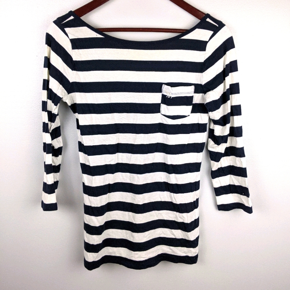 Abercrombie and Fitch | Striped Top Size Medium
